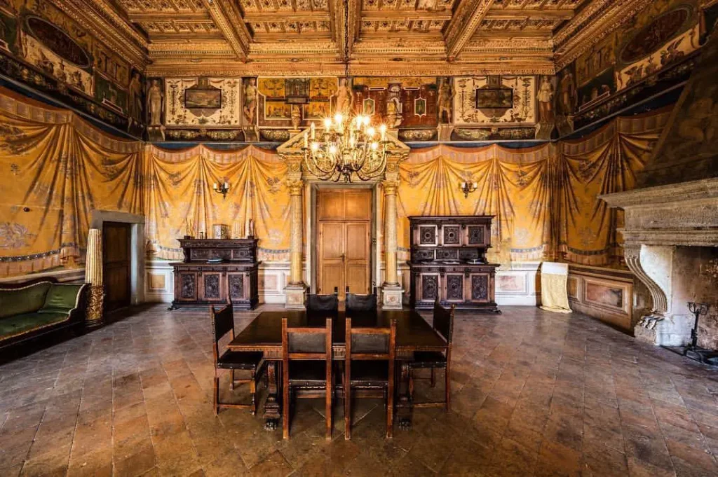 Interni di Palazzo Celsi