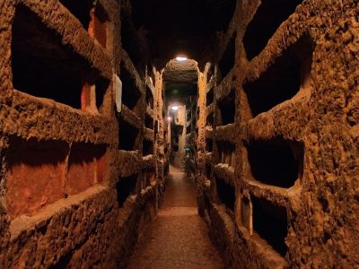 “CATACOMBE ROMANE: LA SORPRESA DI UNA RISCOPERTA. Un percorso tra storia e fede dall’Ottocento a oggi” Conferenza a cura di Stefania Falasca e Stefano Francocci